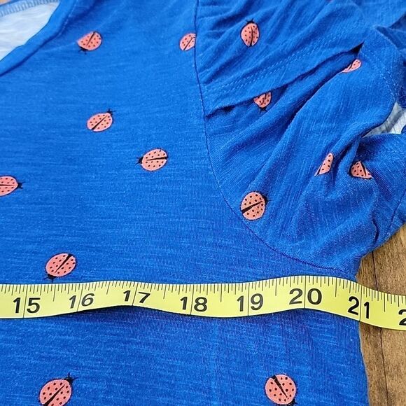 LuLaRoe. Lady bug tee. Tulip sleeves. Size Large. Like New - Picture 6 of 7